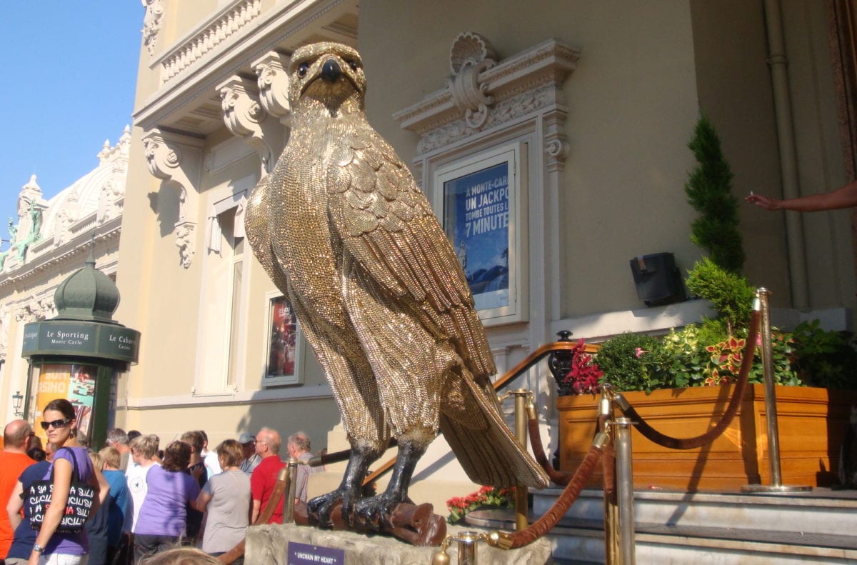 Der goldene Adler vor dem Casino in Monte Carlo