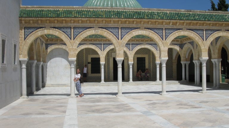 Eine Moschee in Tunesien