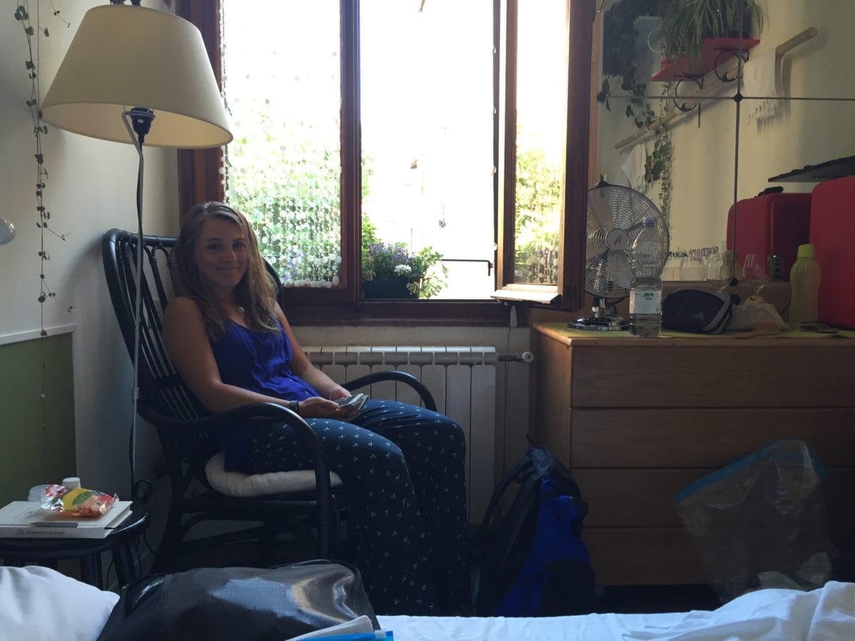 Julia im airbnb in Venedig