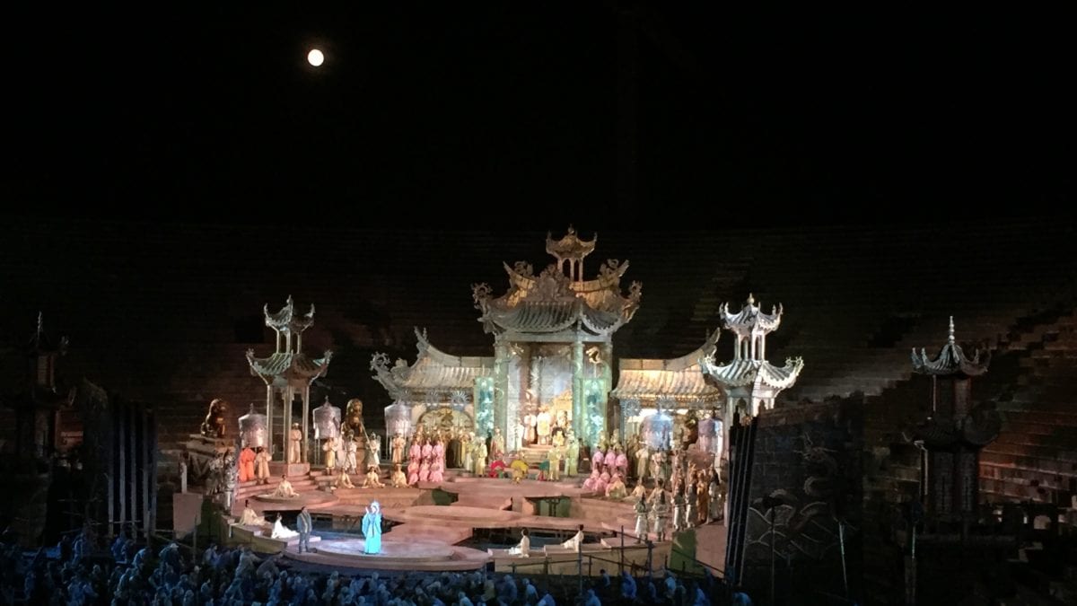 Madama Butterfly in der Arena di Verona