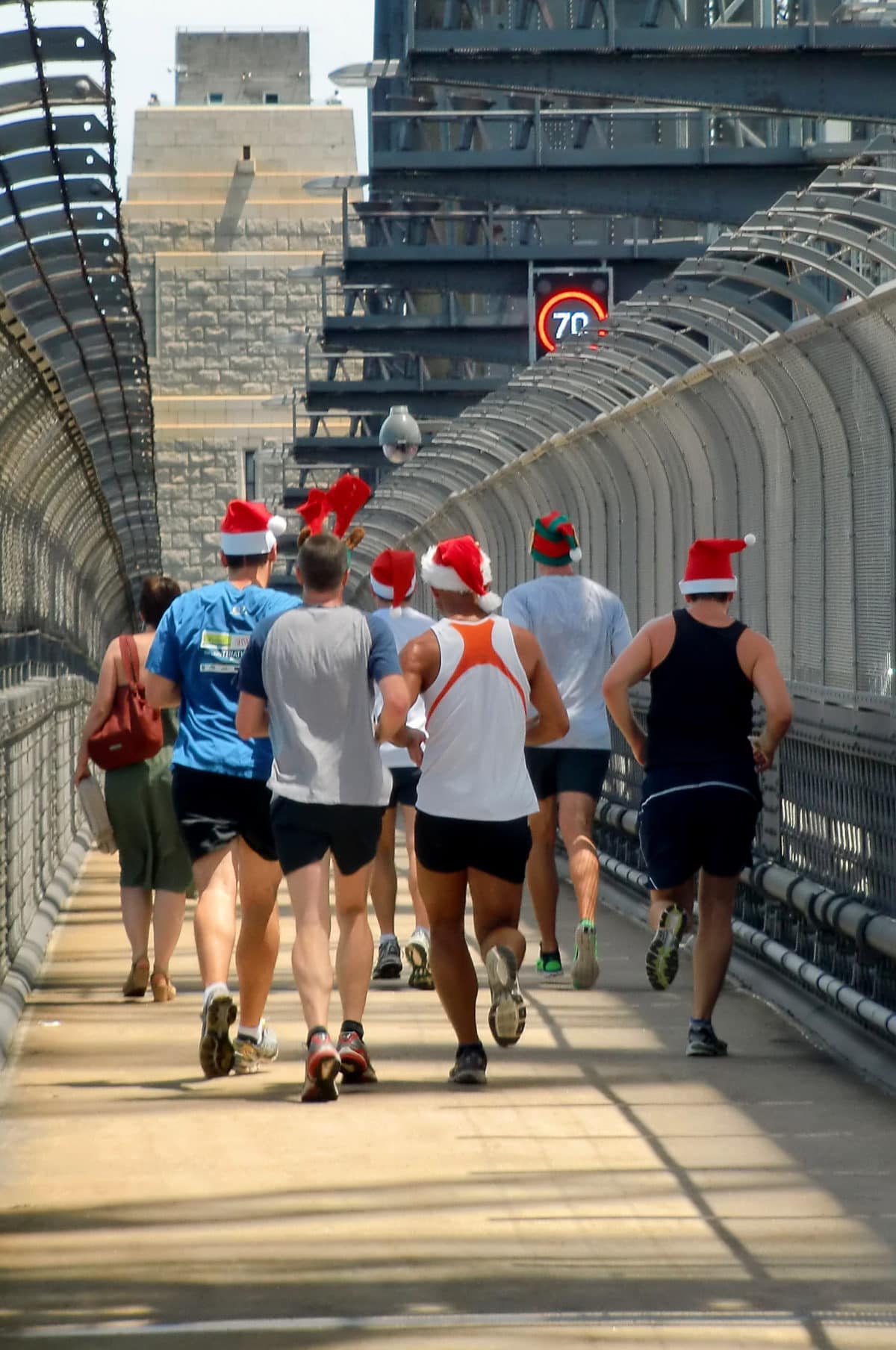 Weihnachtsmänner in Sydney in Australien