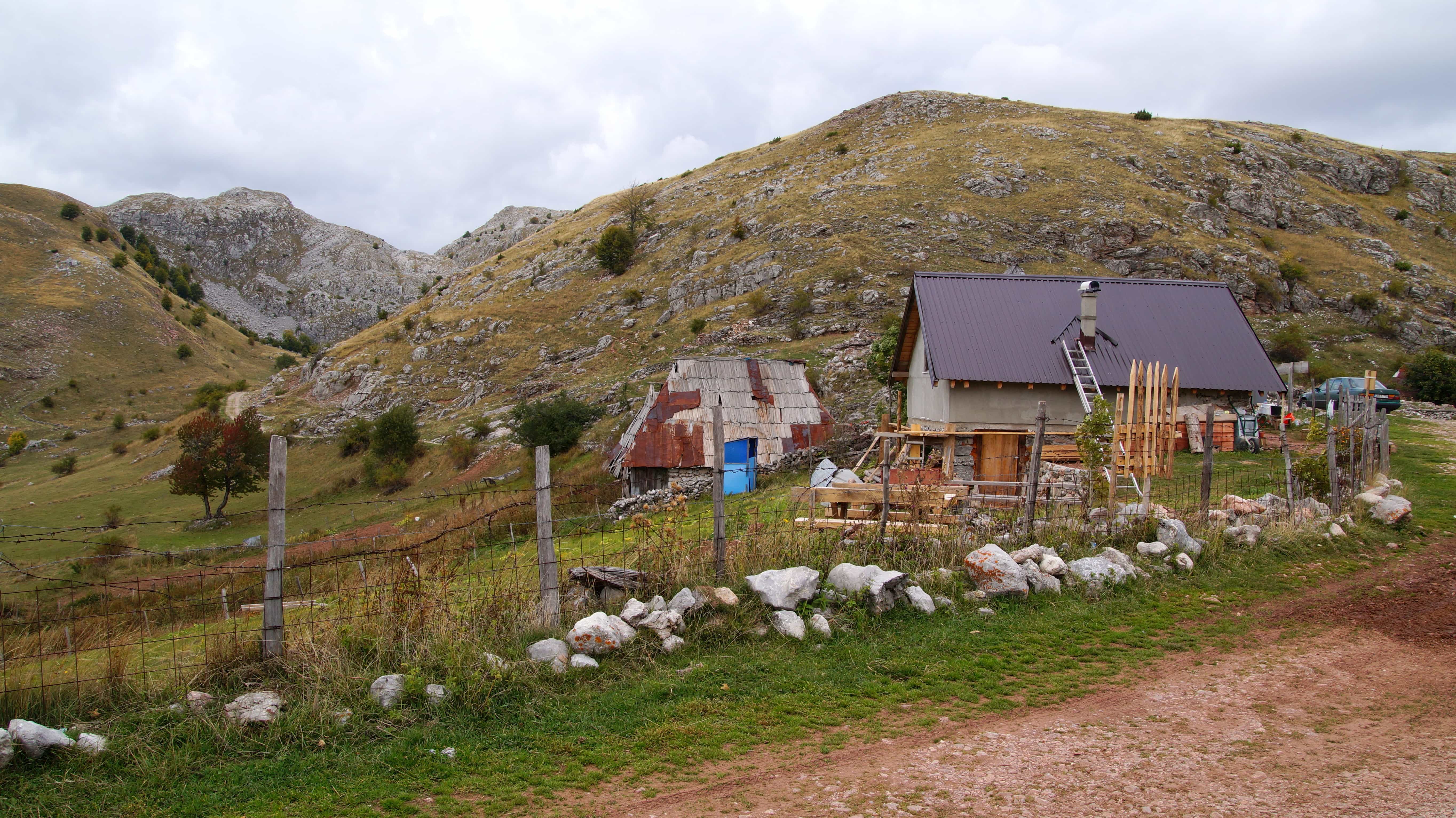 Haus auf dem Land in Sarajevo in Bosnien Herzegowina