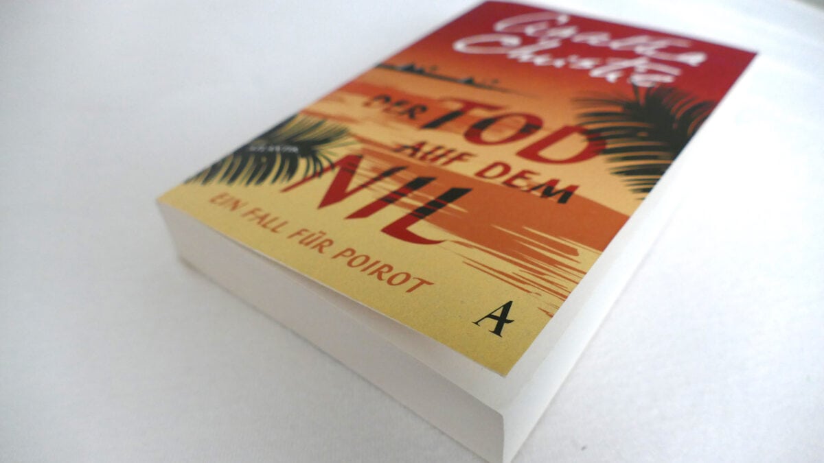 Ein perfekter Krimi für den Sommer ist Der Tod auf dem Nil von Agatha Christie