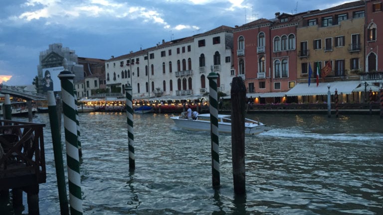 Der Canal Grande bei Nacht