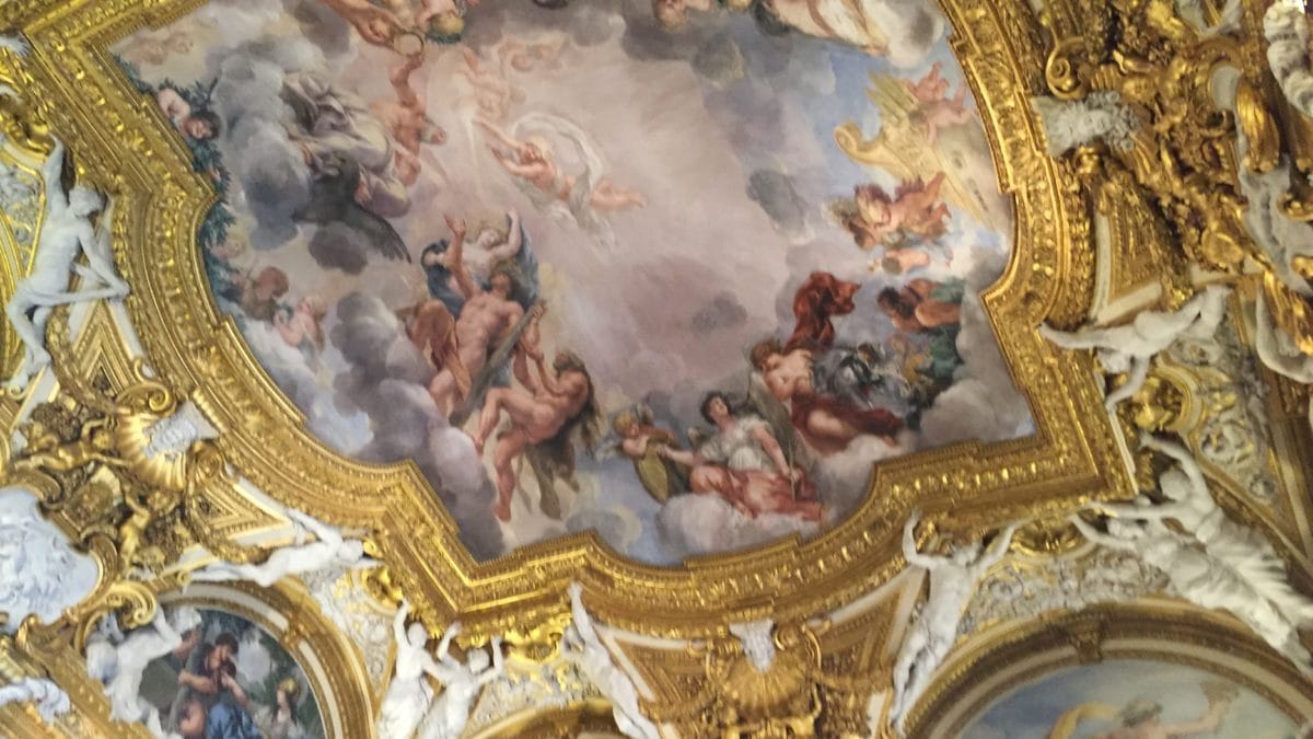 Im Palazzo Pitti könnt ihr durch die Gemäldesammlung der Medici wandern, Moderne Kunst erleben, die Kostümgalerie besuchen und auch etwas über Porzellan und Silber lernen.