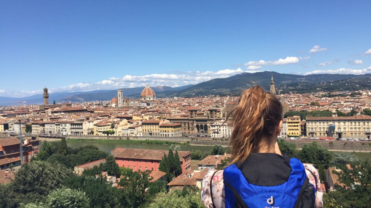 Die schönste Aussicht auf den Sonnenaufgang über Florenz habt ihr vom Aussichtsplatz Piazzale Michelangelo