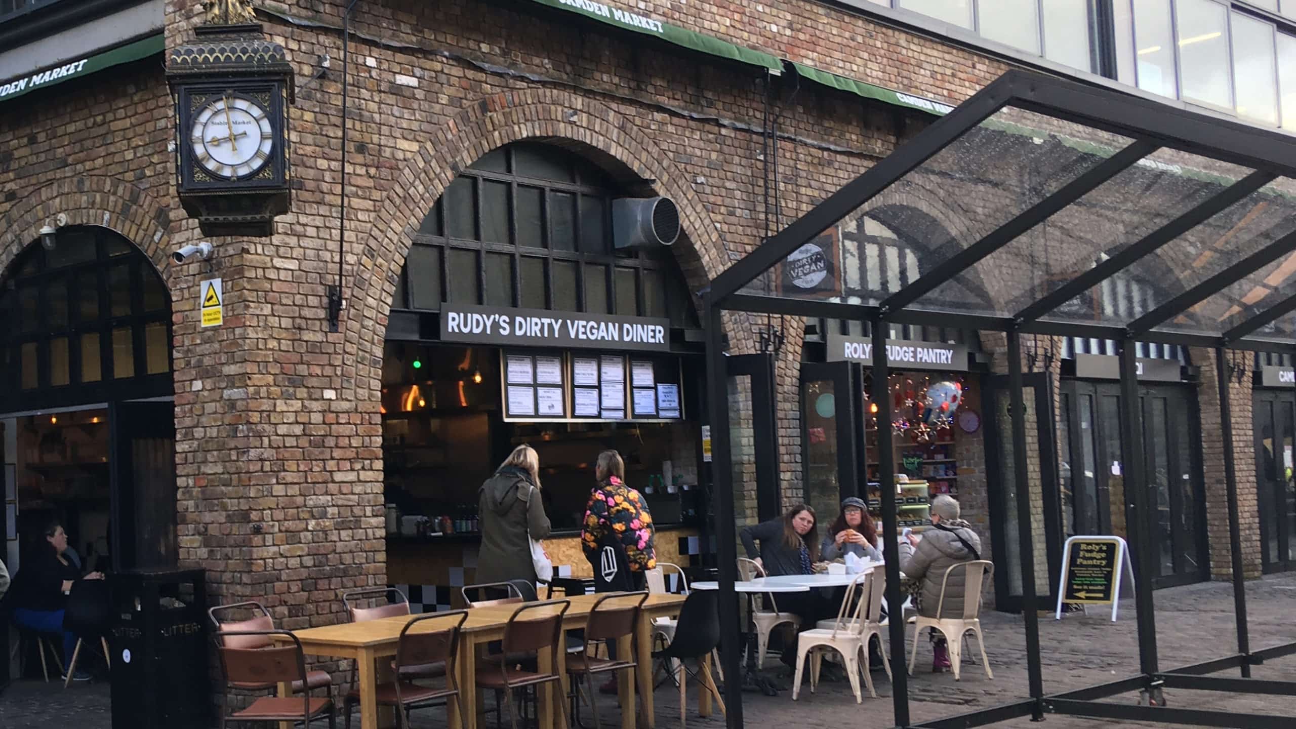 Diner im Camden Lock Market