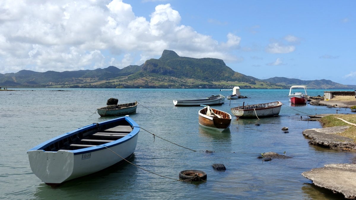 Boote vor Mahebourg in Mauritius