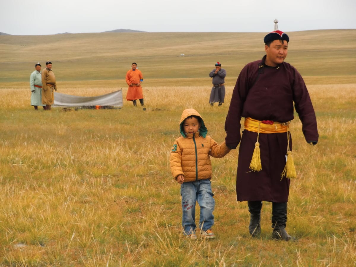 Kleiner Junge auf dem Nomads Day Festival in Gun-Galuut in der Mongolei