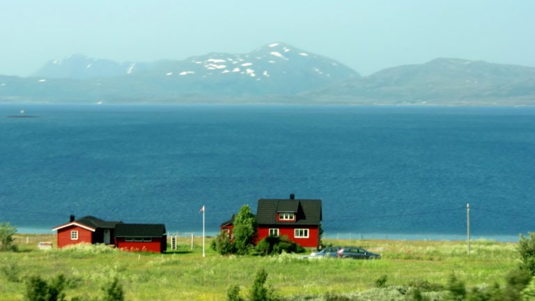 Ein rotes Häusschen in Norwegen