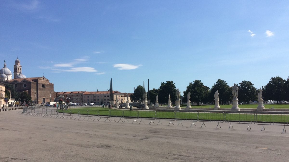 padua-prato-della-valle-statuen