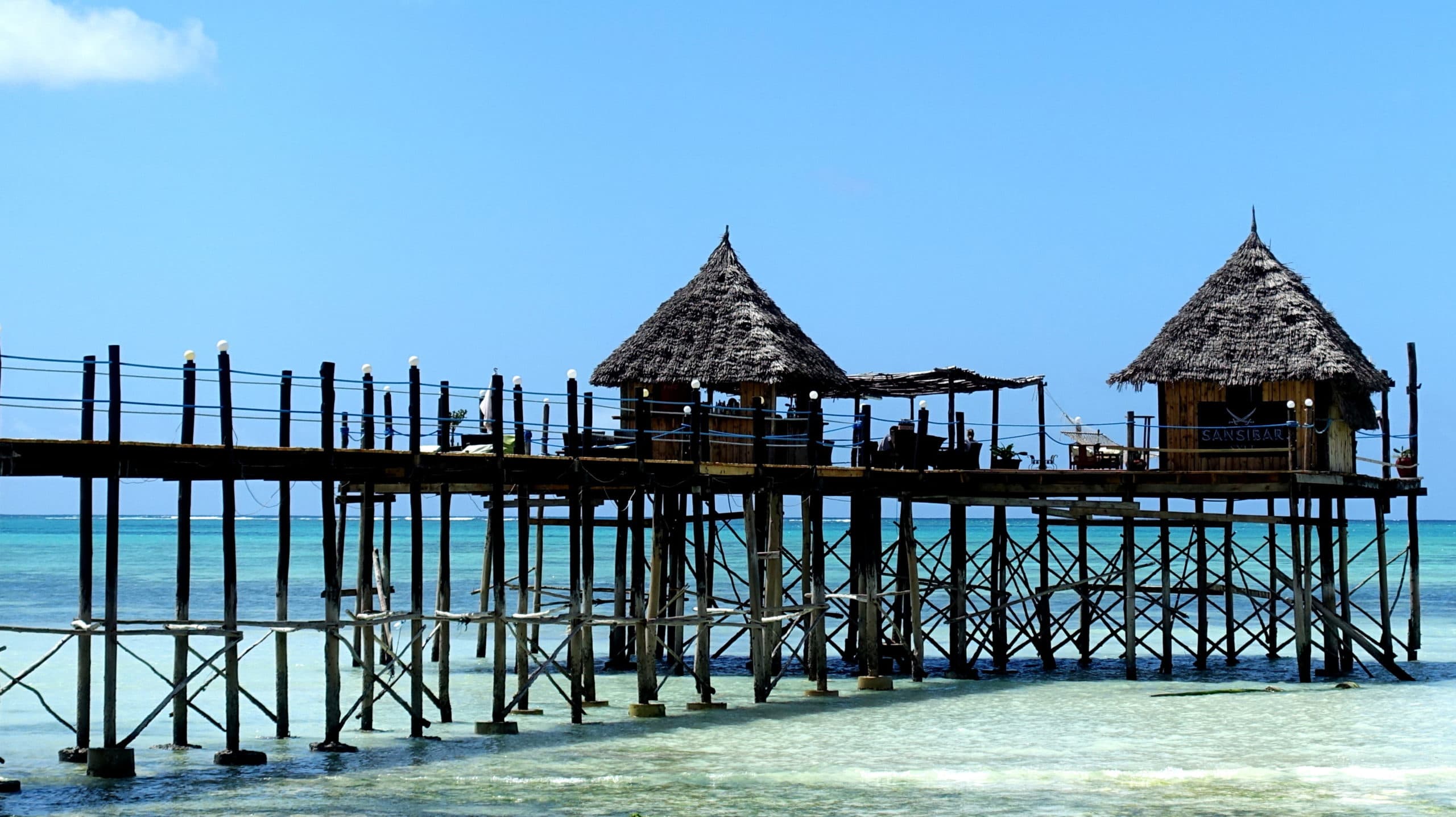 Vor allem der Strand und das Meer sind auf Sansibar wirklich paradiesisch