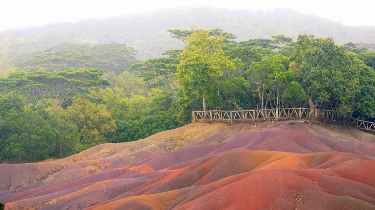 Die siebenfarbige Erde in Chamarel auf Mauritius