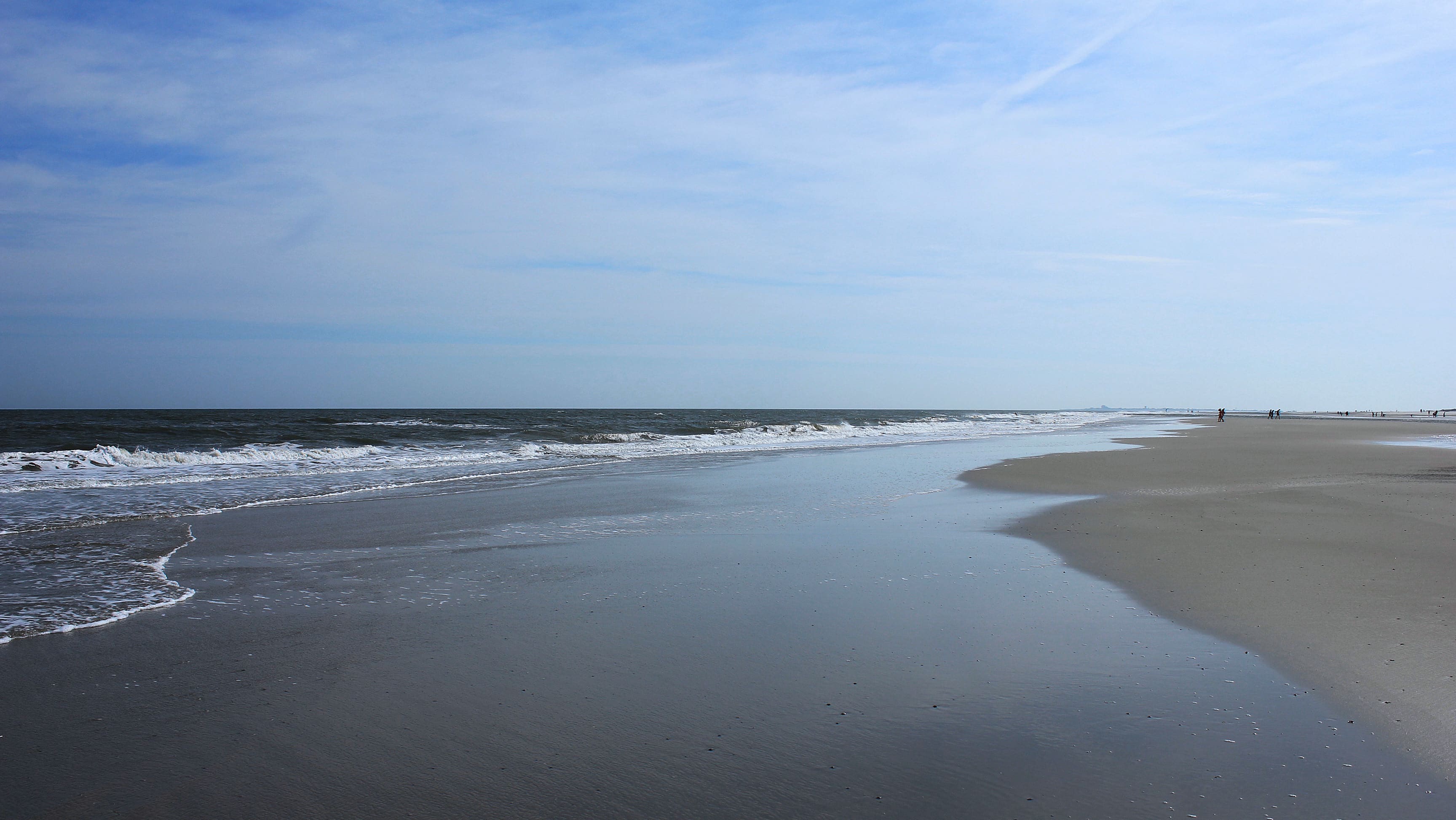 Vom Wasser umgeben: Die 17 Kilometer lange Insel Juist.