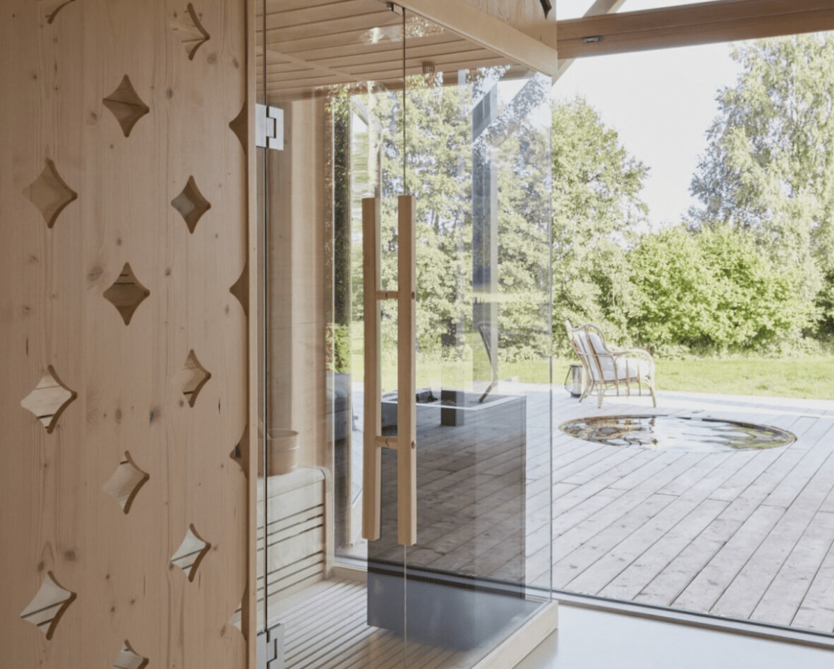 Ausblick von der finnischen Sauna im Zeniyo in Brügge