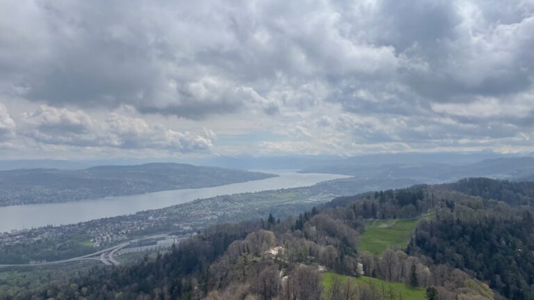 Gipfel vom Uetliberg in Zürich in der Schweiz